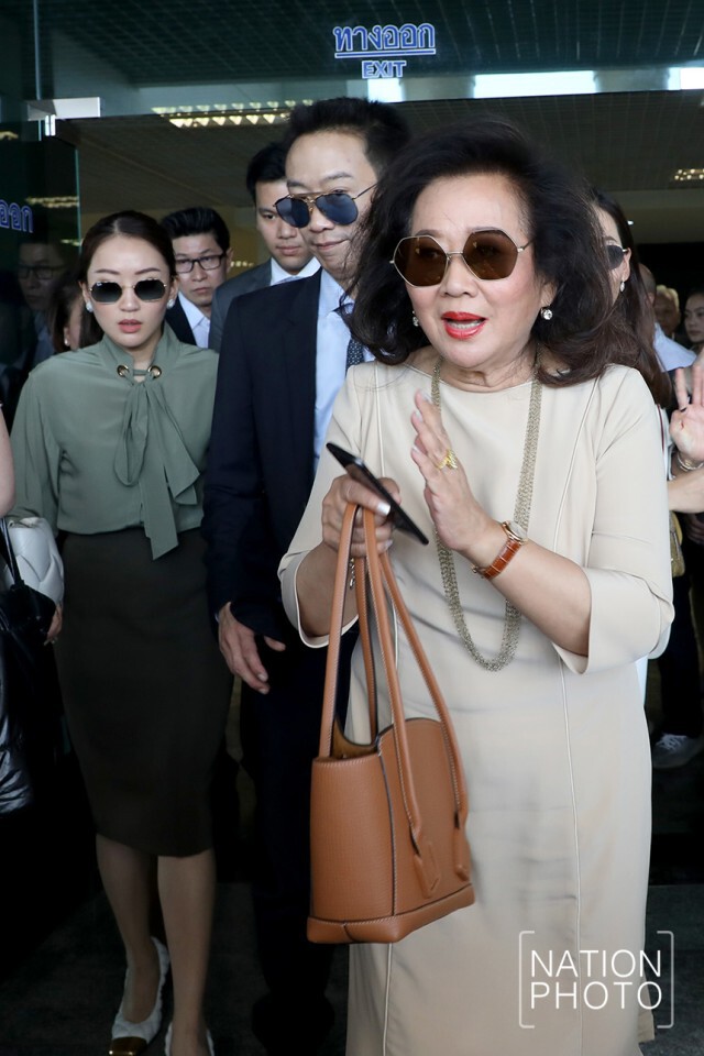 รอยยิ้มของครอบครัว "ชินวัตร"