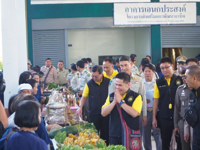 วราวุธ ลงพื้นที่ต้นแบบ คทช.