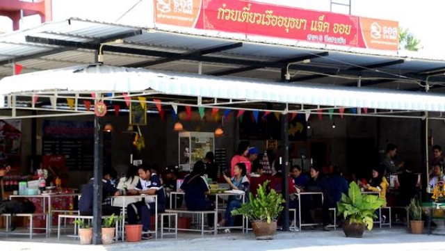 ส้มตำลีลา ขวัญใจฝรั่ง ทั้งเผ็ดทั้งแซ่บ