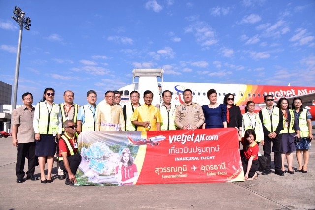 "ถาวร" เปิดเที่ยวบินปฐมฤกษ์ "เวียตเจ็ท" "สุวรรณภูมิ - อุดรธานี"