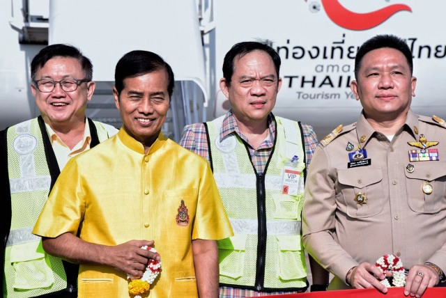 "ถาวร" เปิดเที่ยวบินปฐมฤกษ์ "เวียตเจ็ท" "สุวรรณภูมิ - อุดรธานี"