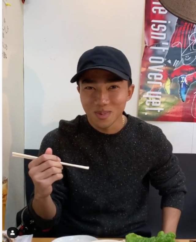 "เจ ชนาธิป" ทำคลิปเลียนแบบ "โชเล่ย์" สุดฮา