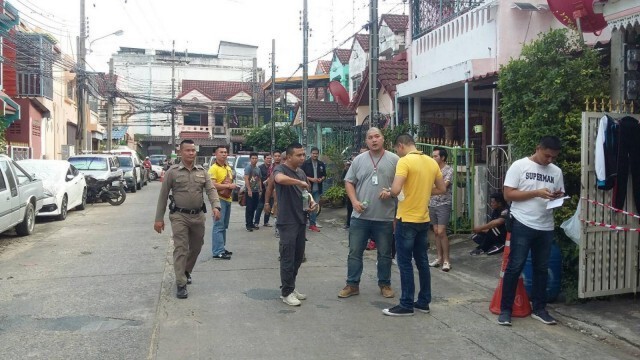 ญาติสุดแคลงใจ! ลูกชายหั่นศพแม่ยัดตู้เย็น ถนัดซ้ายแต่ทำไมพบยิงตัวตายมือขวา