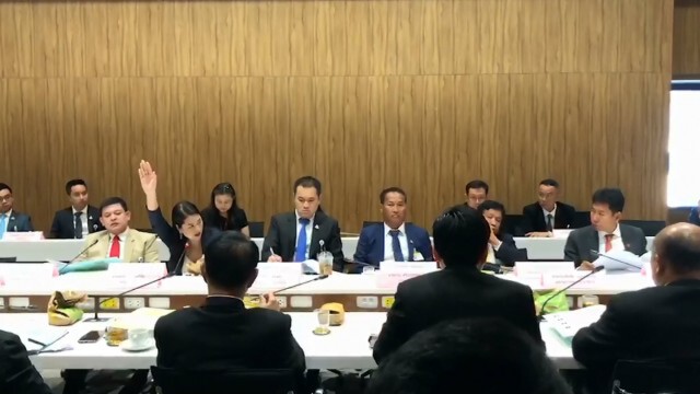 "ปารีณา" แจงเหตุลากเก้าอี้นั่งข้าง "เสรีพิศุทธ์" ประชุม กมธ. ป.ป.ช.
