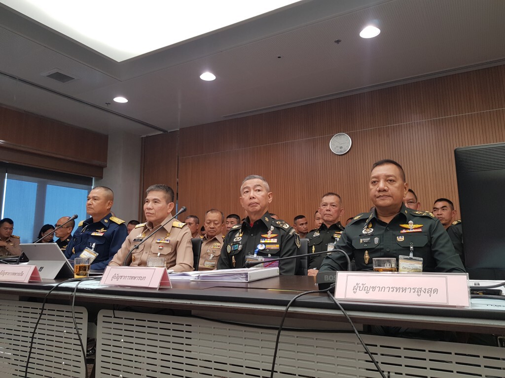 'ผบ.เหล่าทัพ'ตบเท้าเข้าประชุม กมธ. ชี้แจงงบปี 63 'ผบ.เหล่าทัพ'ตบเท้าเข้าประชุม กมธ. ชี้แจงงบปี 63
