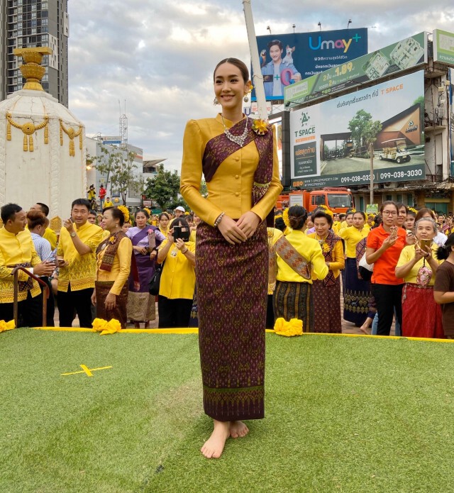 "มิน"พีชญา นำชาวขอนแก่น รำบวงสรวง222ปีขอนแก่น