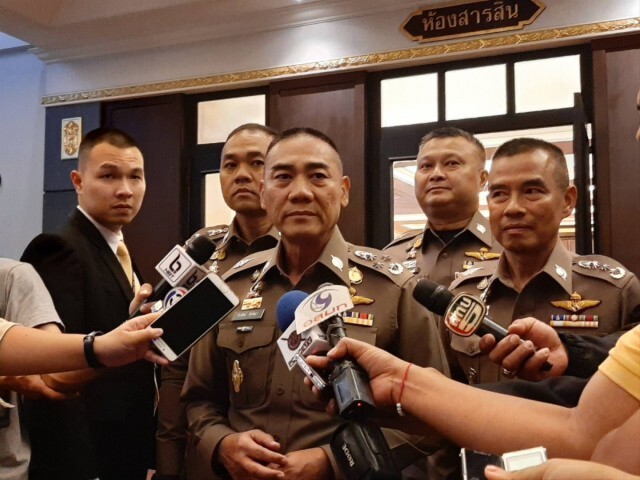 ผบ.ตร.เตือนผู้ต้องหาฆ่าสองผัวเมียครูให้เข้ามอบตัว
