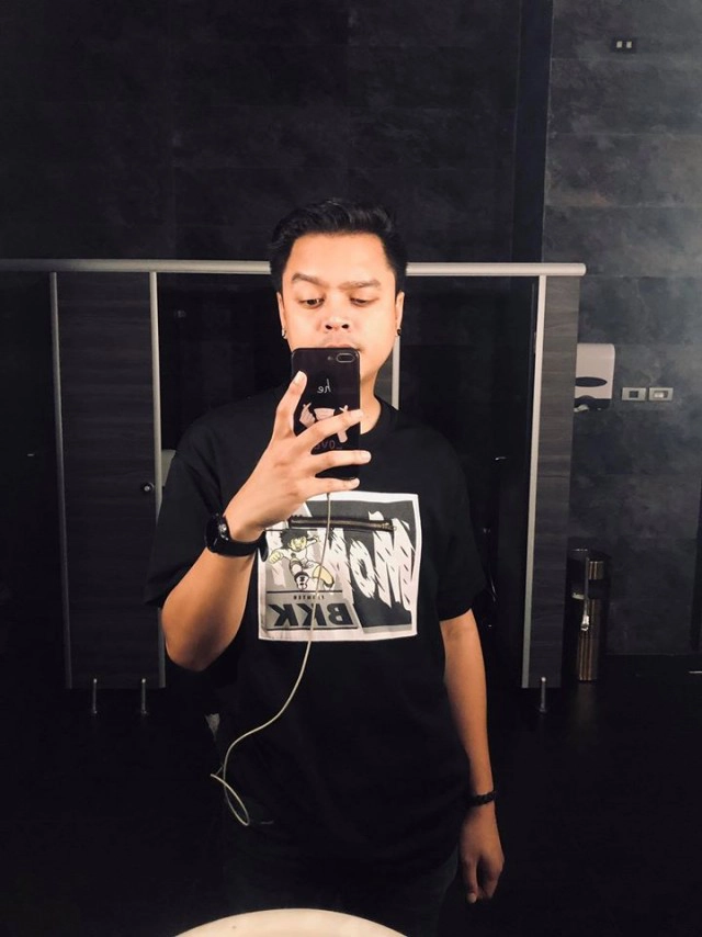 คิว-ภูริวัฒน์​ เจ้าของบทเพลงดัง​ ห้องนอน เสียชีวิตแล้ว