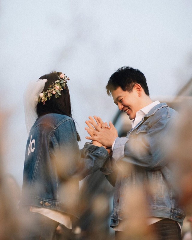 เซอร์ไพรส์อีกคู่! "ตุ๊ ธนานันต์" คุกเข่าขอ "วีเจจ๋า ณัฐฐาวีรนุช"