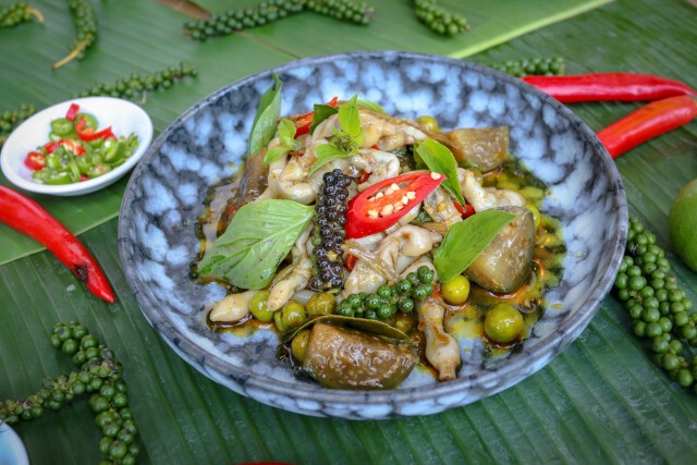 เตรียมฉลองเทศกาลแห่งความสุข กับอาหารอร่อยและวิวสูงเสียดฟ้า 360 องศา