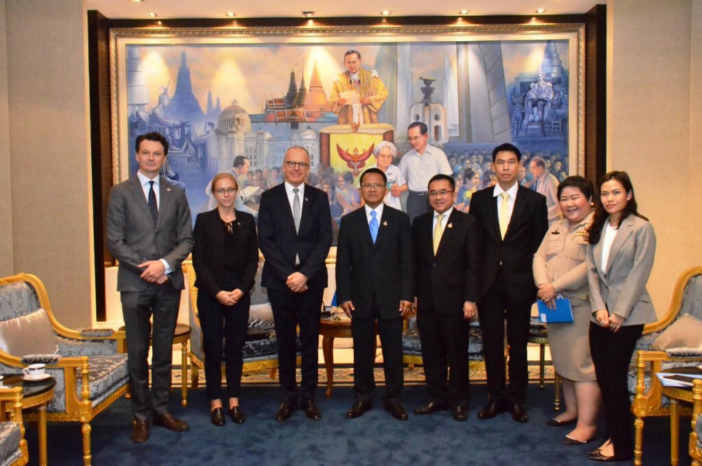 ชมไทยหนุนสิทธิมนุษยชน ชมไทยหนุนสิทธิมนุษยชน
