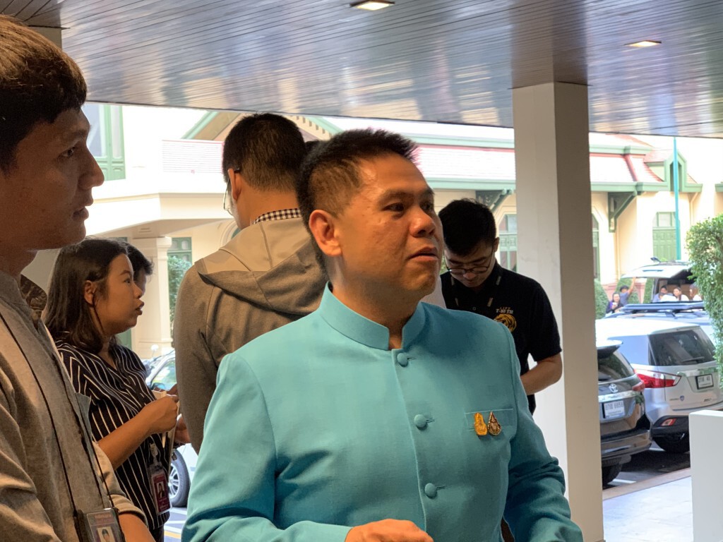 ชพน. ร่วมกระชับสัมพันธ์รัฐบาลเย็นนี้ ชพน. ร่วมกระชับสัมพันธ์รัฐบาลเย็นนี้