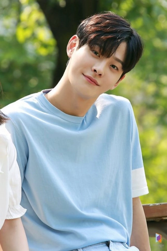 สื่อเกาหลีตีข่าว "ชาอินฮา" วง Surprise U ถูกพบเสียชีวิต