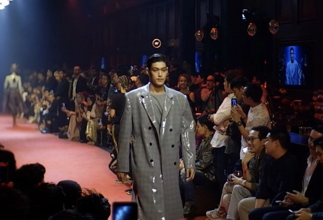 " KOI Restaurant "ประสบการณ์ที่ให้มาก กว่า"อาหาร"