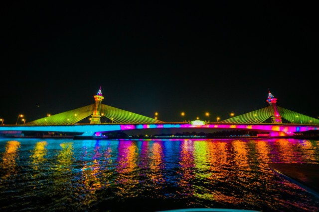 เปิดไฟประดับสะพานข้ามแม่น้ำเจ้าพระยา 13 แห่ง เนื่องในวันพ่อแห่งชาติ