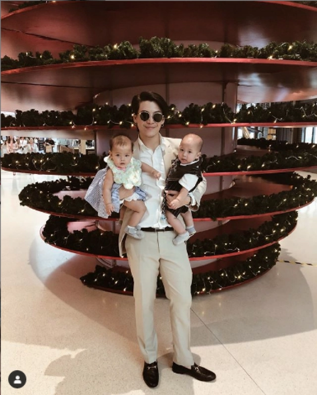 มีก้า-มีญ่า ลูกฝาแฝดของป๊อก-มาร์กี้ อายุครบ 8 เดือน