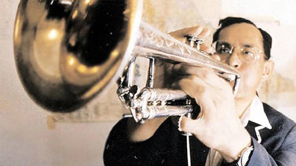 เพลงของพ่อ รวมบทเพลงพระราชนิพนธ์ทั้งสิ้น 48 เพลง จากฝีพระหัตถ์ของพระองค์