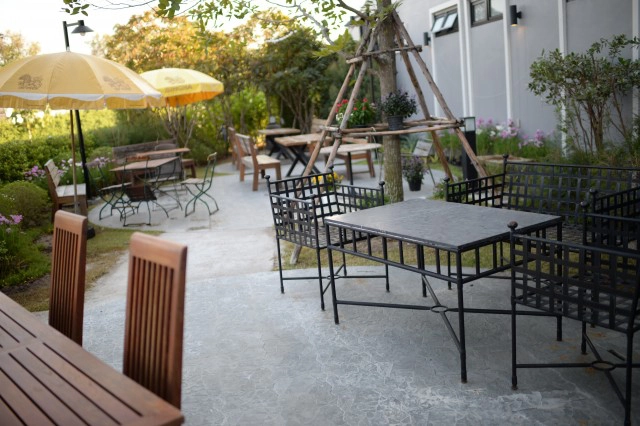 กล่องแสนศุข ร้านอาหาร  หัวใจสีเขียว