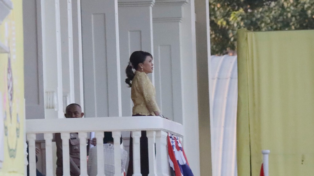 ทูลกระหม่อมหญิงอุบลรัตนฯ เสด็จชมการซ้อมใหญ่ ขบวนเรือพระราชพิธีและกำลังพลฝีพาย
