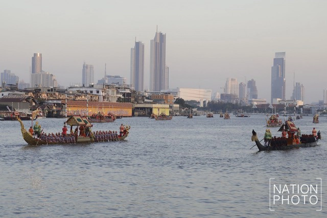 ทูลกระหม่อมหญิงอุบลรัตนฯ เสด็จชมการซ้อมใหญ่ ขบวนเรือพระราชพิธีและกำลังพลฝีพาย