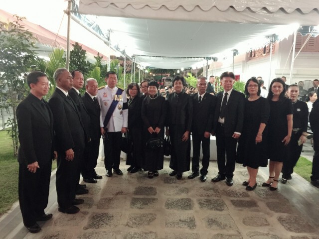 นิพนธ์ ร่วมงาน พระราชทานเพลิงศพ พลเอกเปรม