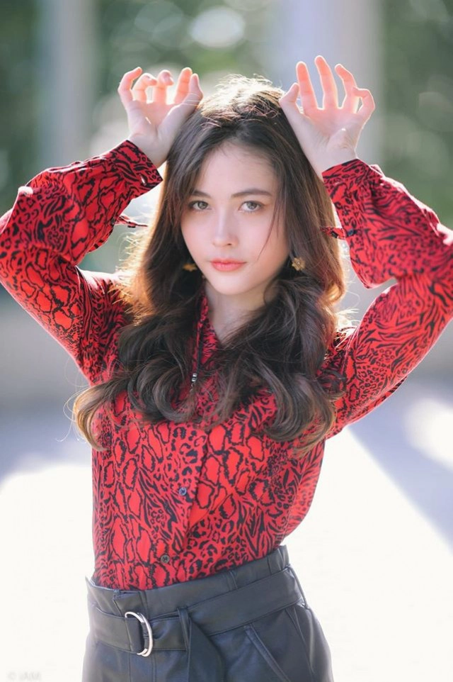 แม่สิงโตน้อย "นิกี้ BNK48" อวดท่าโพสต์สุดเซ็กซี่