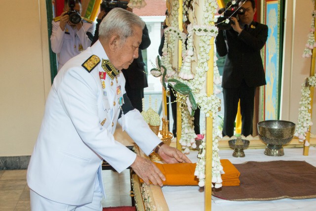 โปรดเกล้าฯให้ผู้แทนพระองค์ บำเพ็ญพระราชกุศลเก็บอัฐิ "พล.อ. เปรม"