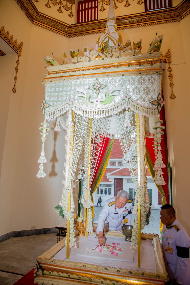 โปรดเกล้าฯให้ผู้แทนพระองค์ บำเพ็ญพระราชกุศลเก็บอัฐิ "พล.อ. เปรม"