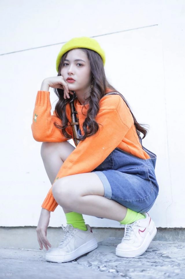 แม่สิงโตน้อย "นิกี้ BNK48" อวดท่าโพสต์สุดเซ็กซี่