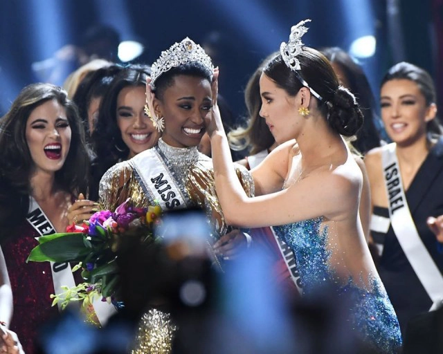 กนก โพสต์ เปิดชีวิต "โซซิบีนี ทุนซี" มิสยูนิเวิร์ส 2019 จากการตอบคำถาม!