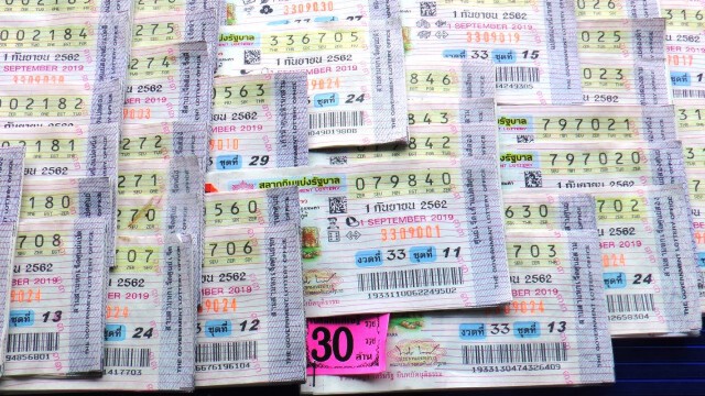 ไม่ต้องถ่อไปไกล! ปี 63 ขึ้นเงินสลากฯ ได้ที่ ธ.ก.ส.แล้ว