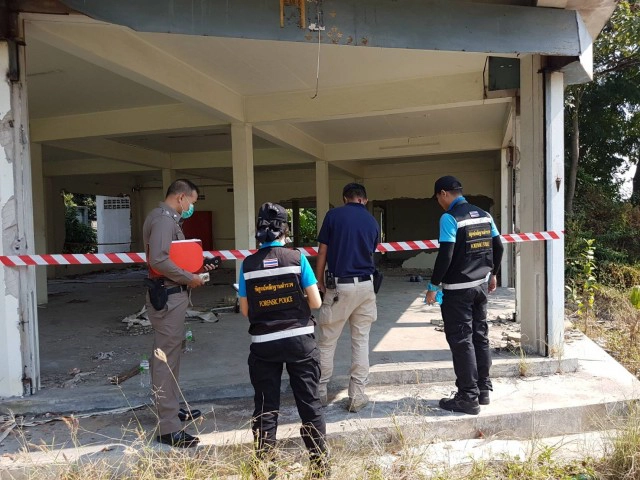 พบชายเร่ร่อนป่วยตายในบ้านร้างย่านเอกชัย