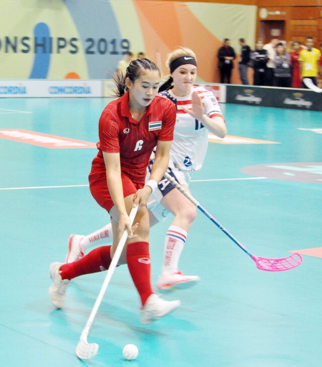 ไทยอัดสหรัฐ 10-5  ชนะเกมแรกฟลอร์บอลหญิงชิงแชมป์โลก