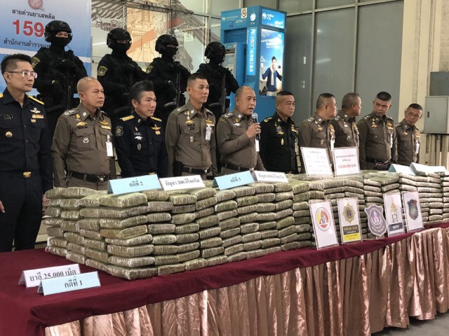 ปส. สกัดขบวนการลอบขนกัญชา ยึดกัญชากว่า 1,000 กก.