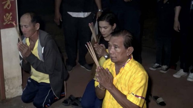 "เสี่ยเจ้าของธุรกิจส่วนตัว-ลูกสาว" ฉายหนังกลางแปลงให้ผีดู