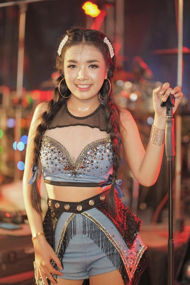 "เจนนี่" โอนเงินให้แม่ ต้อนรับกลับบ้าน!