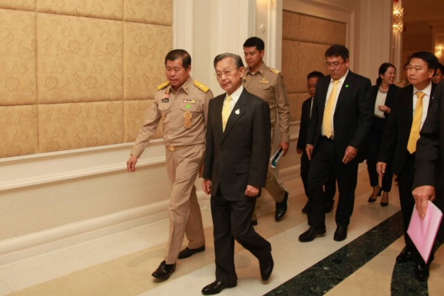 นิพนธ์ ยันแก้กฎหมายให้ท้องถิ่นจัดการเรื่องจราจร ในพื้นที่ได้