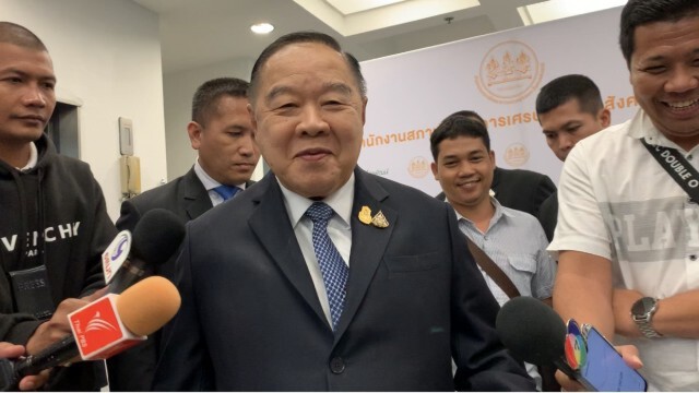ประวิตร ยัน ไม่มีรอยร้าวพรรคร่วม กินข้าวเย็นนี้ไม่มีวาระพิเศษ