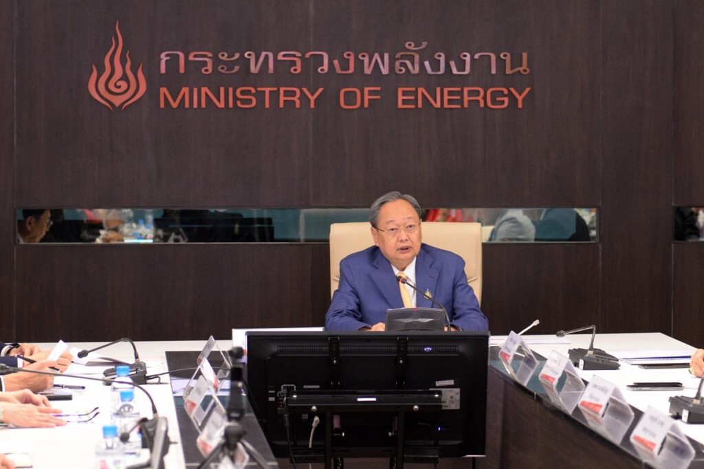 "สนธิรัตน์" แจ้งเกิดโรงไฟฟ้าชุมชน–เปิดสำรวจปิโตรเลียมรอบใหม่