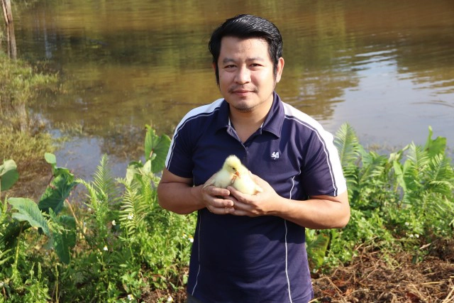 ความรักต่างสายพันธุ์ น้องหมา"แสนดี" กับ 2 ลูกห่านตัวจ้อย