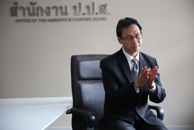 เห็นด้วย-ไม่เห็นด้วย ปลดกระท่อมพ้นยาเสพติด