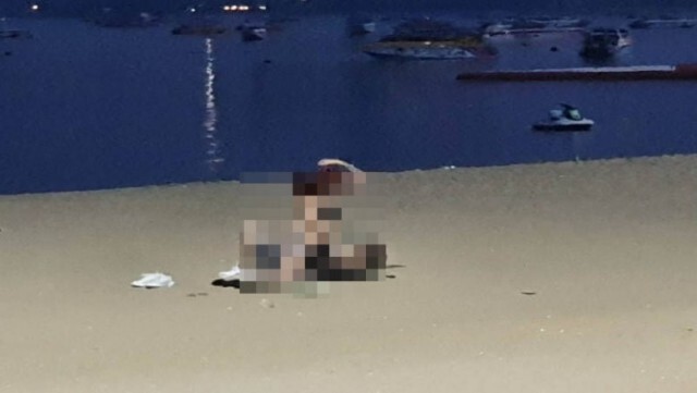 ตำรวจรวบคู่รักรัสเซีย เริงรักริมหาดพัทยาโจ๋งครึ่ม