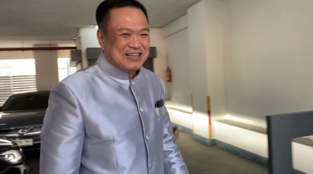 นายกฯ นำทีมอวยพรปีใหม่ ปธ.องคมนตรี
