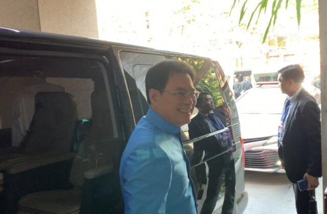 นายกฯ นำทีมอวยพรปีใหม่ ปธ.องคมนตรี
