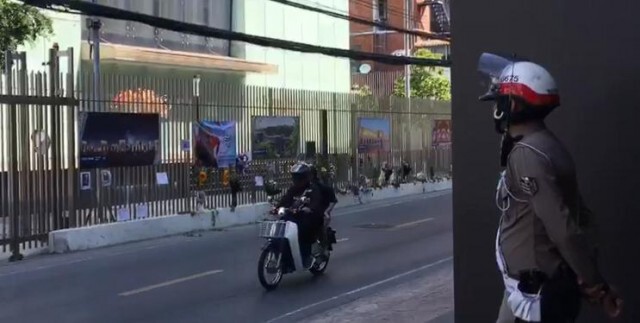 "ตำรวจไทย" ส่งกำลังคุมเข้มหน้า สถานฑูตอเมริกา และ อิหร่าน