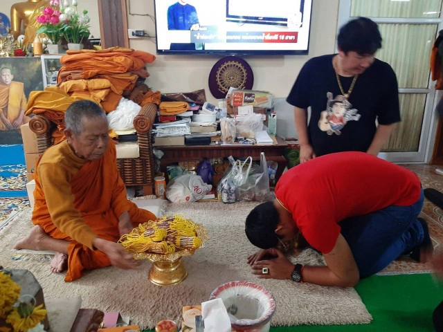 เปิดใจ "จา พนม" ฐานะศิษย์เอก "หลวงปู่รอด อาภัสสโร" เกจิดังภาคอีสาน