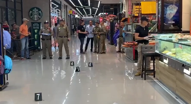 ด่วน!! เกิดเหตุยิงกันที่โรบินสันมีผู้บาดเจ็บ-เสียชีวิต