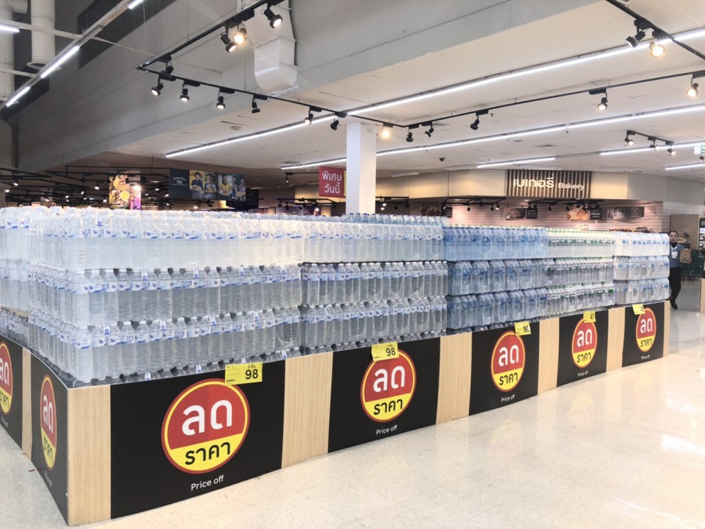 เทสโก้ โลตัส เพิ่มสต็อคน้ำดื่ม 50% ยันเพียงพอขาย