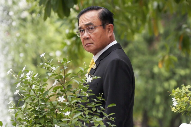 "นายกฯ" ดูรมบ่จอย เดินเข้าสภาฯ "ฝ่ายค้าน" ยันโหวตงดออกเสียง ร่างพ.ร.บ.งบฯ63