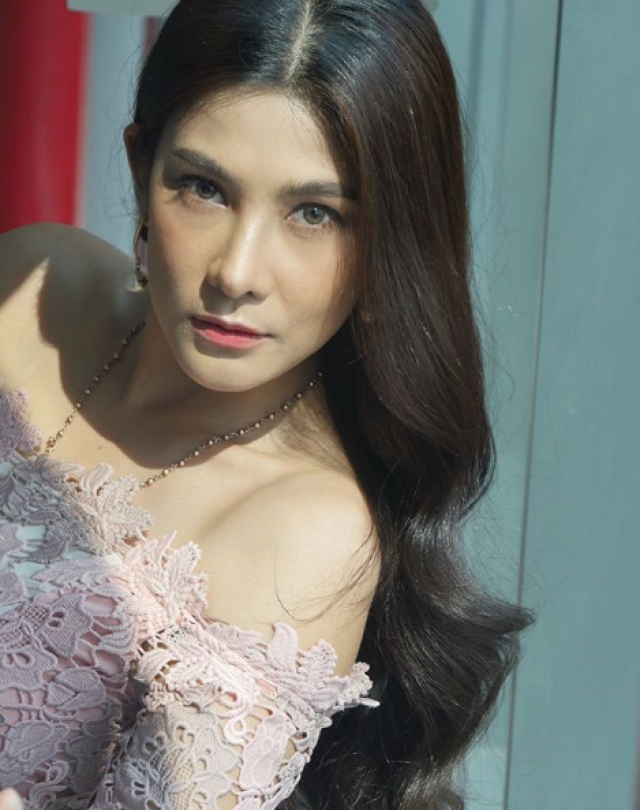 "นุ่น รมิดา" แฉกลับ หลังมีแชทอ้างเป็น "ณิชา" มายืมเงิน